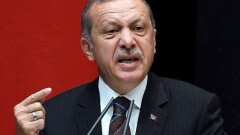 Эрдоган пригрозил начать военную операцию против курдов в Сирии назло США