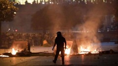 Митинг против правительства в Ливане: участники забросали полицейских коктейлями Молотова