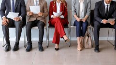 Выпускникам вузов сложно найти работу по специальности. Кто в этом виноват?