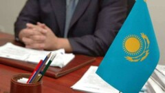 Более половины госслужащих в Астане считают, что должности раздают не по заслугам – опрос