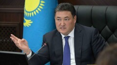 #Abai175: Булат Бакауов приехал на родину поэта и прочёл его стихотворение