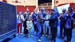 Житель Шымкента подарил цирку львёнка, которого полгода содержал в своём доме