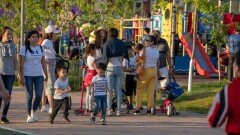 "Лента в соцсетях превратилась в некролог". Виновато ли общество в распространении Covid-19?