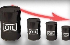 Цена на нефть упала ниже психологического уровня 