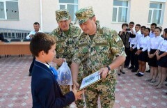 Школьники в ЮКО задержали нарушителей госграницы