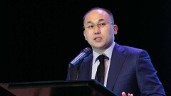 Абаев "примерил" ситуацию с болезнью Нигматулина на законопроекте о СМИ
