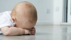 К двум годам ограничения свободы приговорили мать замёрзшей насмерть малышки в Караганде