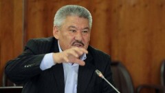 Азимбек Бекназаров, экс-генпрокурор Кыргызстана: Атамбаев не уйдёт, он станет премьером