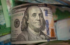 На выходные нацвалюта уходит на отметке 280 тенге за доллар