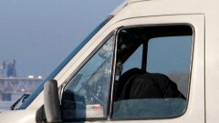 Десятки людей прошли мимо задыхающегося автомобилиста в Усть-Каменогорске