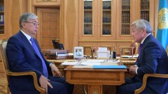 Сапарбаев доложил президенту о мерах по поддержке многодетных семей