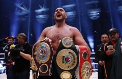 Тайсон Фьюри забрал у Владимира Кличко все чемпионские пояса