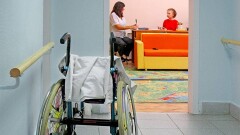Депутаты попросили ввезти в Казахстан лекарства для детей с редкими заболеваниями