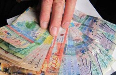 32 миллиона тенге выплатит чиновник-взяточник из Атырау