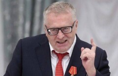 Жириновский отсудил у Горбачева 6 000 рублей