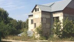 В Костанае хозяин "дома ужасов" обязался привести его в порядок