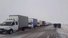 Свадьба "ГАЗелиста" из Атырау удивила очевидцев количеством одинаковых машин