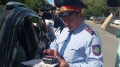 Штраф за нарушение ПДД в Караганде теперь можно оплатить на месте