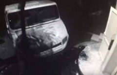 Здание правящей партии Молдовы залили фекалиями