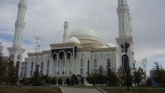 В Нур-Султане запустили автобусы, которые будут бесплатно развозить верующих от мечетей