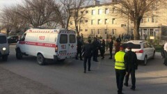 Ученики шымкентской школы попали в больницу из-за неустановленного запаха