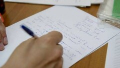 Выпускник написал заявление в полицию за изъятый на ЕНТ смартфон