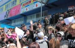 Ищите защиту у прокуроров и политиков