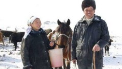 Аким Павлодарской области пообещал прийти в гости ко всем оралманам из Монголии