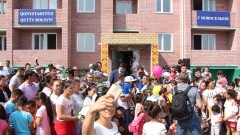 Для чего раздают столичным многодетным семьям бесплатные квартиры в Экибастузе?