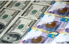 Курс доллара к тенге вернулся на отметку 366 
