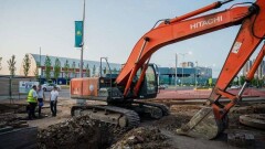 В Нур-Султане приступили к прокладке ливнёвки на проблемном проспекте Момышулы