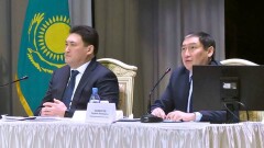 Взволнованный аким Павлодара рассказал горожанам об экономических успехах