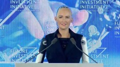 Саудовская Аравия первой в мире предоставила подданство роботу 