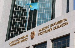 Глава государства распустил Мажилис