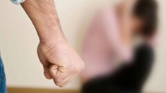 В Алматы опубликовали телефоны доверия для женщин, ставших жертвами насилия