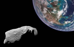 Огромный платиновый астероид пролетит мимо Земли