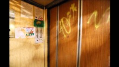 Две женщины оказались запертыми в горящем лифте в Усть-Каменогорске