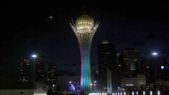 В Час Земли в Астане отключили подсветку известных зданий и памятников