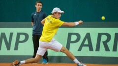 Казахстан выиграл первый матч у Швейцарии в 1/8 финала Мировой группы Кубка Дэвиса