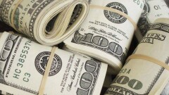 Мировой курс доллара достиг минимума за последние три года