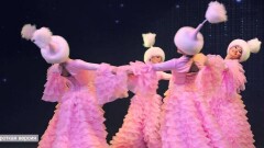 Девушки, танцующие под рэп в казахских национальных костюмах, взорвали интернет