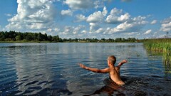 Чеэсники сняли на видео купальщиков-нарушителей, не желающих слушать их советы