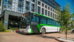 Водителя автобуса, салон которого затопило во время ливня, отстранили от работы
