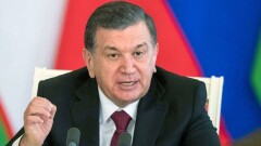 Мирзиёев призвал чиновников завоёвывать доверие народа, а не его