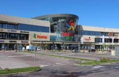 Из Mega Park в Алматы полностью эвакуировали персонал из-за подозрительной машины