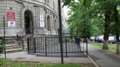 В Алматы снесут заборы, забирающие пространство у горожан