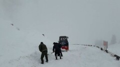 Погранслужба в Алматы оказалась отрезанной от города из-за схода снежных лавин