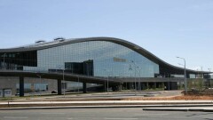 В КТЖ объяснили, почему протекла крыша нового вокзала в Астане