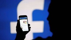 Компания Facebook продолжила предоставлять рекламодателям данные пользователей