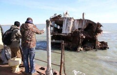 Со дна Каспия поднимают затонувшее 14 лет назад судно